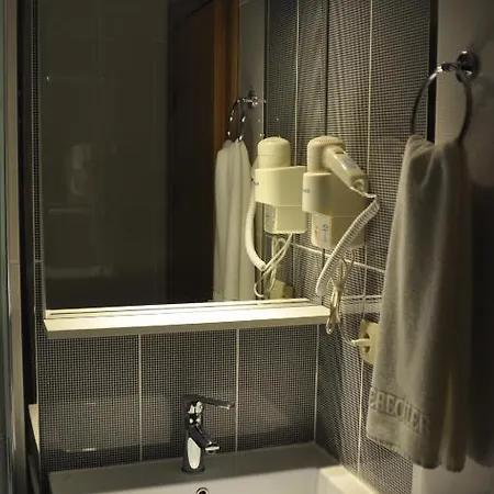 Cebeciler Hotell 3*