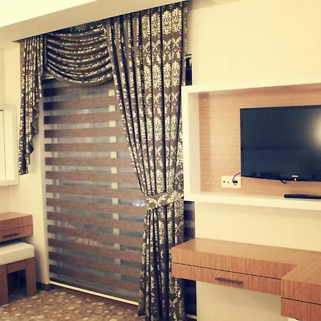 塞贝西勒酒店 3*